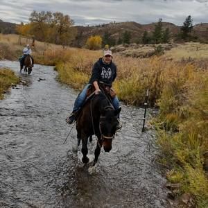 Meet your Posher, Lesli